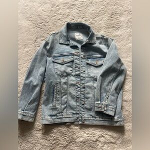 A&F NWOT denim trucker jacket